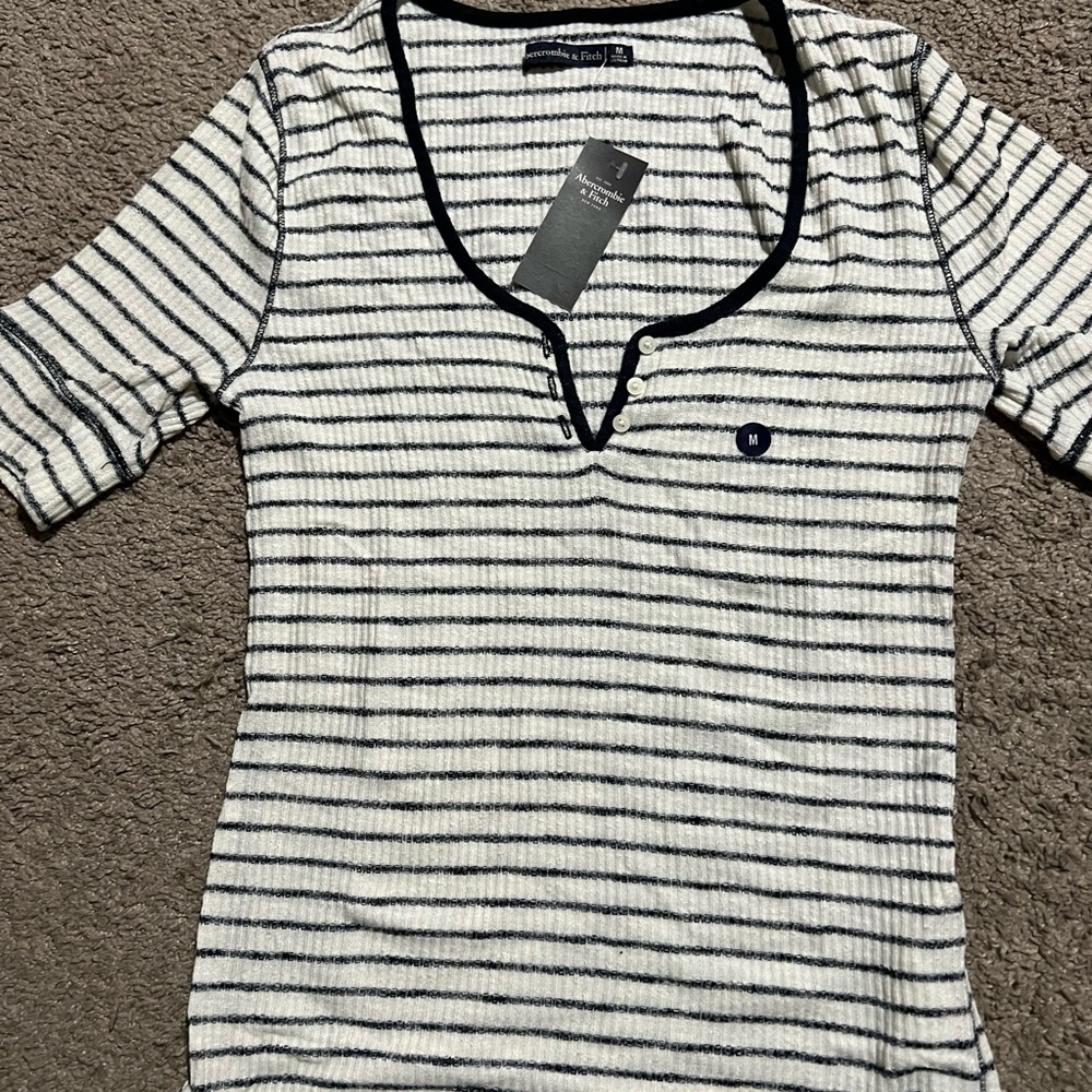 Abercrombie & Fitch Ribbed Navy and White Striped Tee